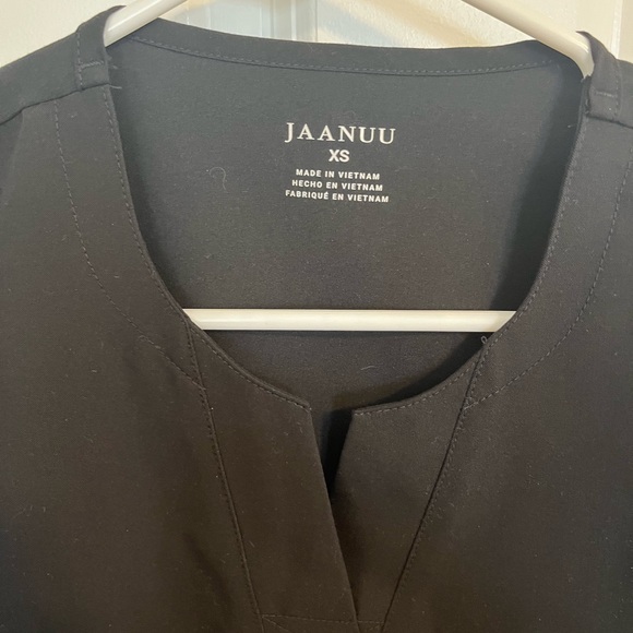 Jaanuu black women’s scrub set XS - Picture 3 of 9